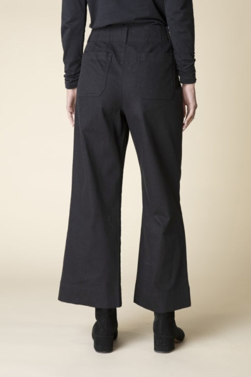 Stretch Denim Ankle Jean Black