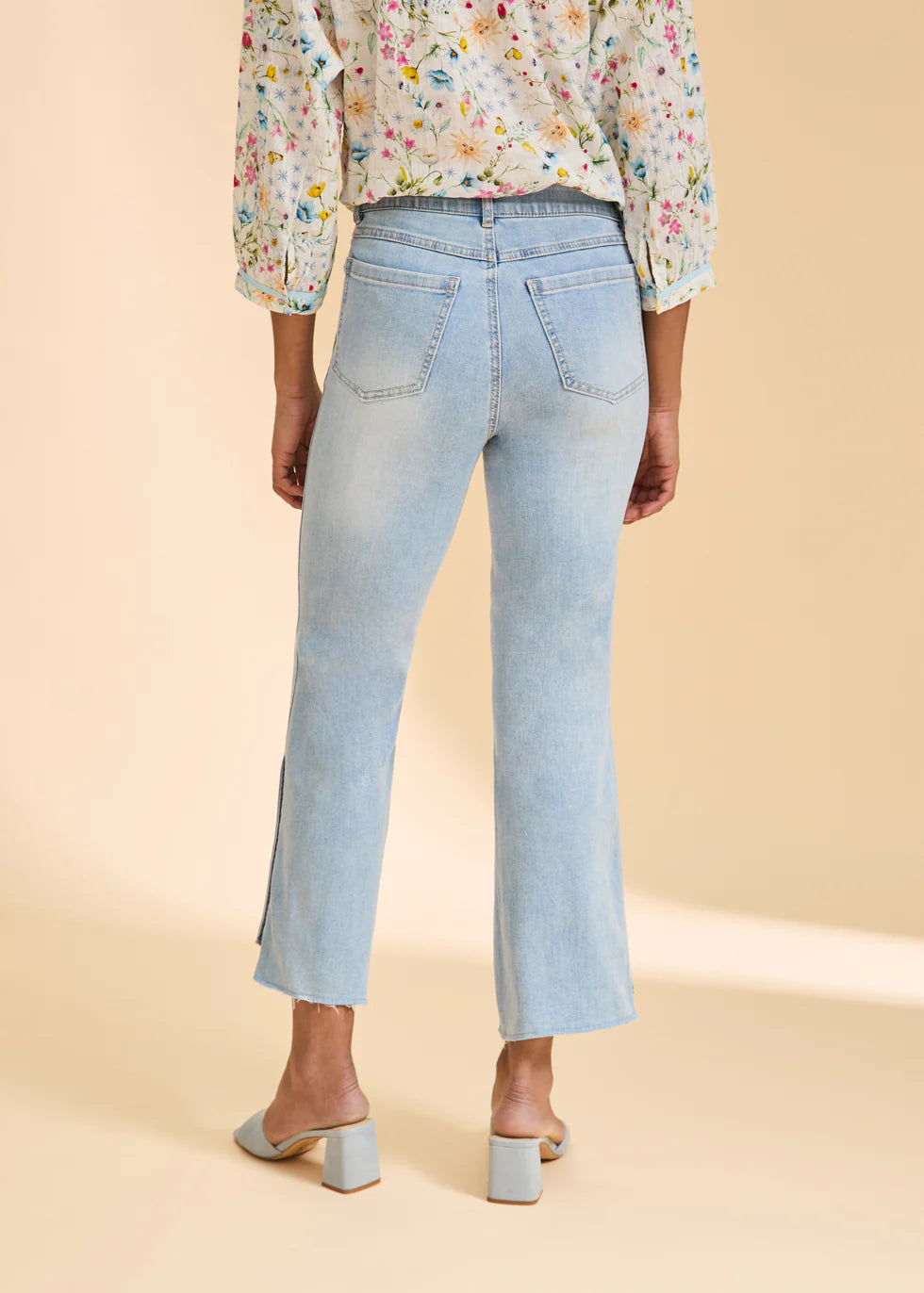 Button Detail Bootcut Crop Jeans