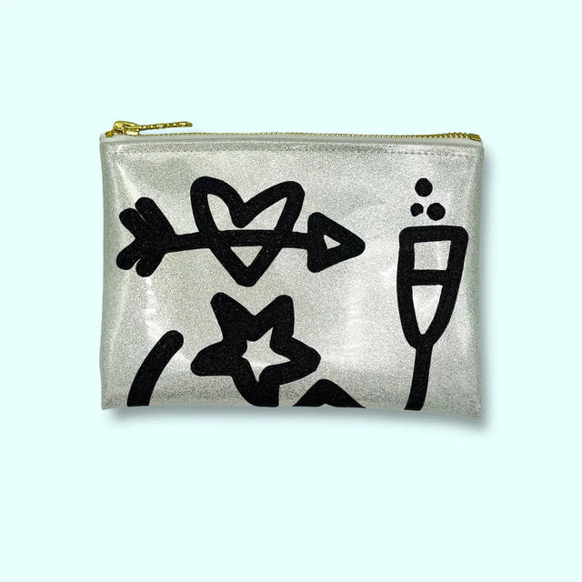 THE OVERSIZED DOODLE CLUTCH