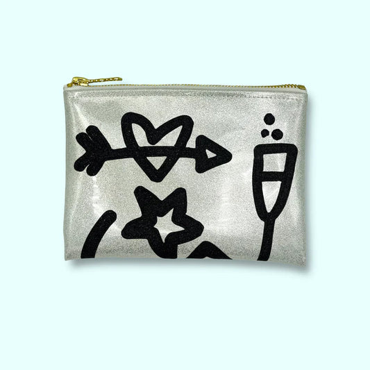 THE OVERSIZED DOODLE CLUTCH