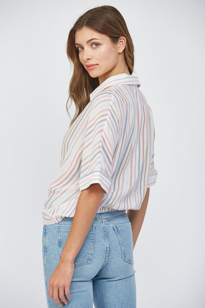 FRONT TWIST DETAIL COLLAR BLOUSE