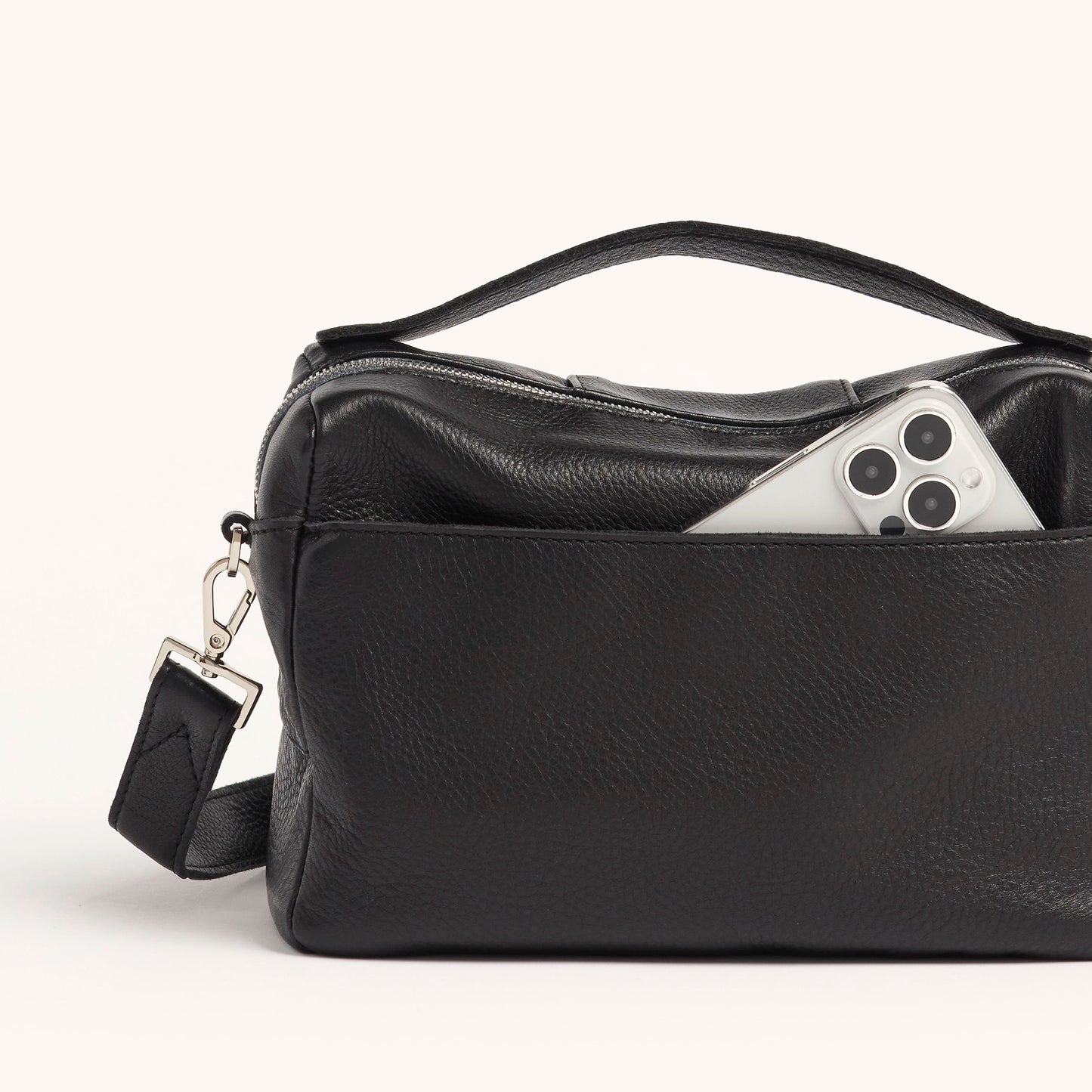 Evan Crossbody Med Black - Weave/Silver