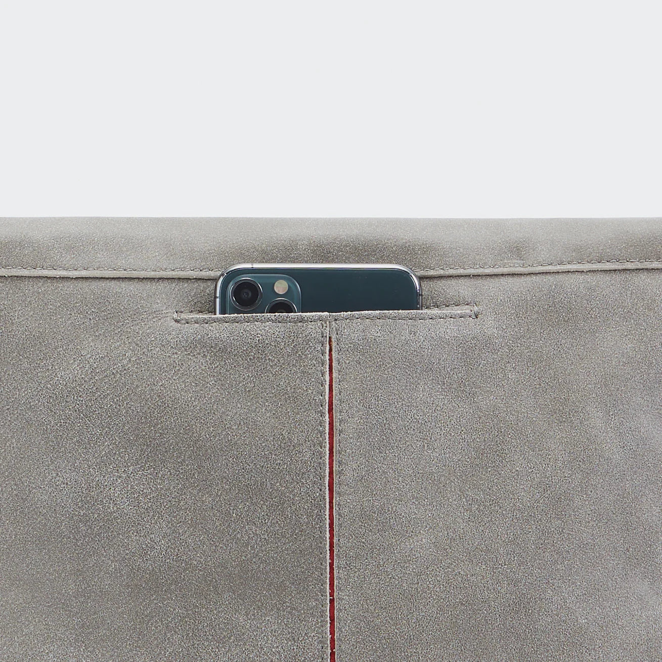 VIP LRG Pew/Brushed Gold Red Zip
