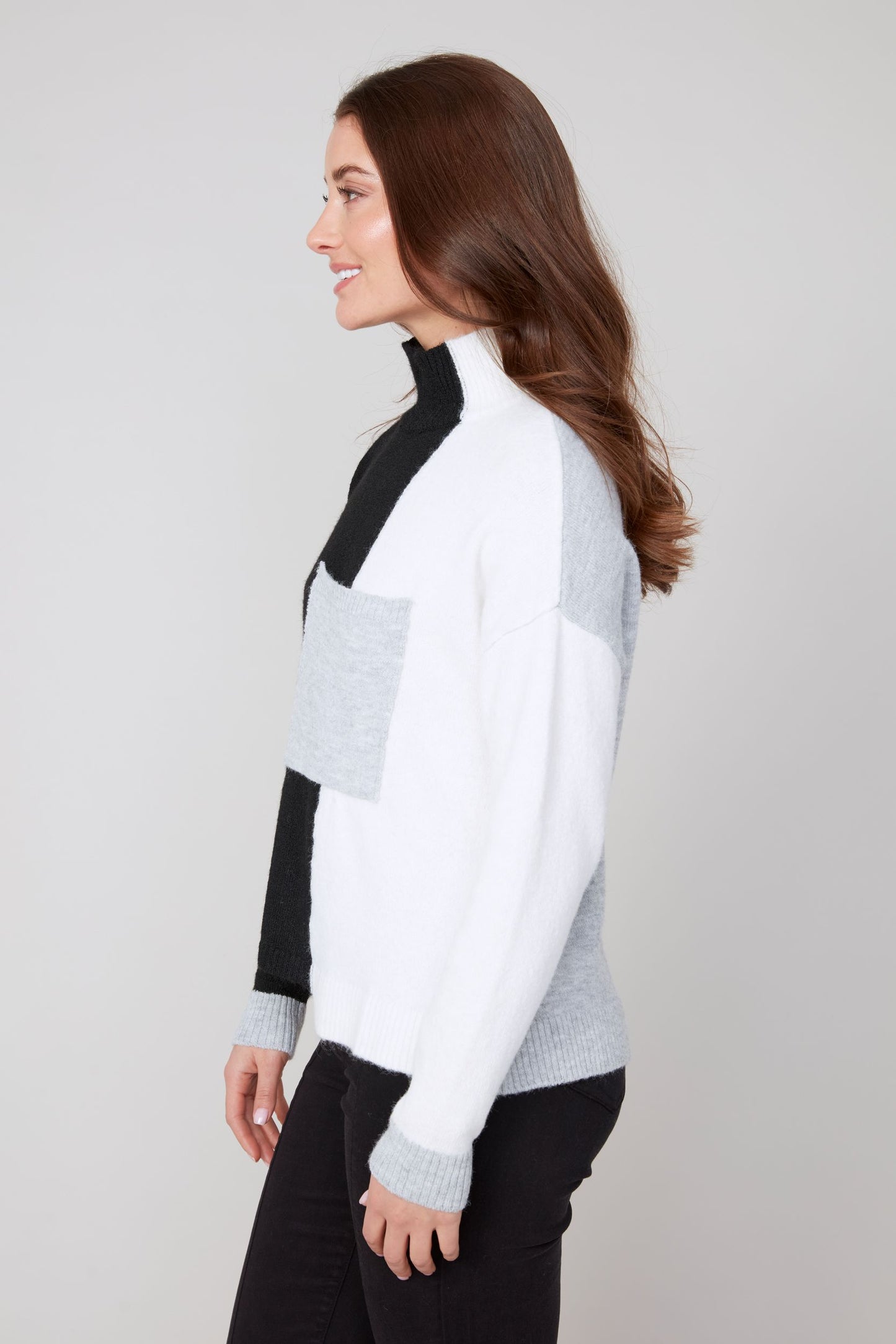 Colorblock Pocket Turtleneck Sweater Black Combo