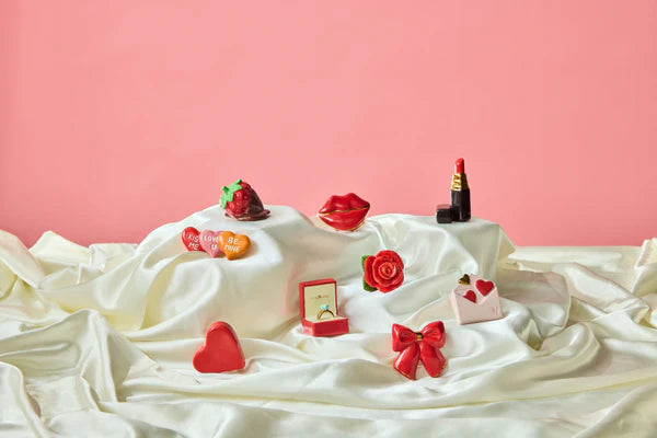 nora fleming mini sweet on you - chocolate covered strawberry