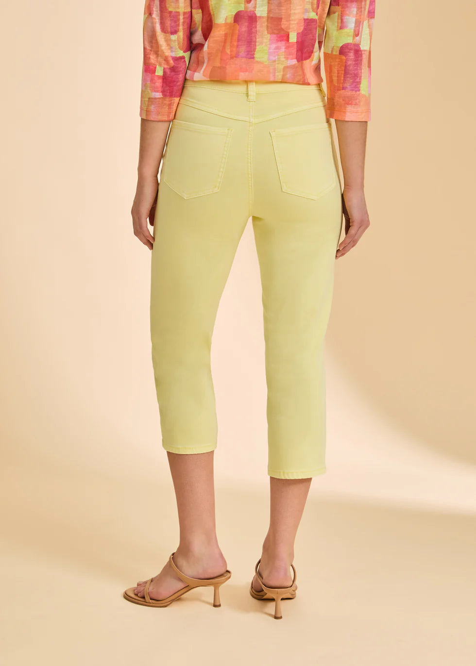 Suzanne Capri- Pineapple