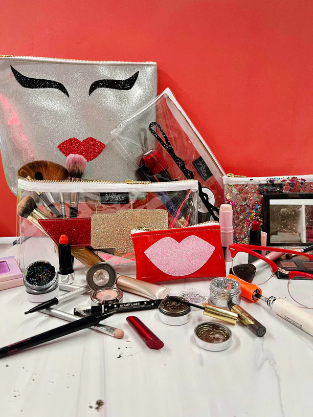 THE LIPSTICK CLEAR CLUTCH