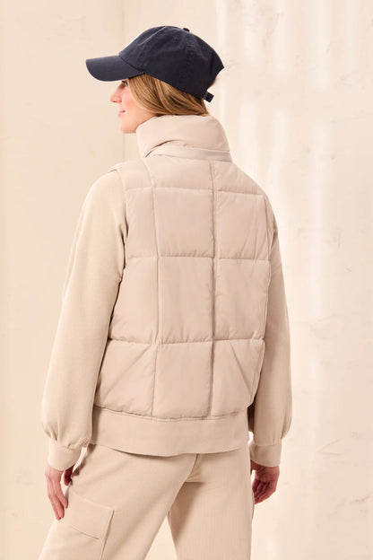 Quilted Puffer Vest With Removable Hood