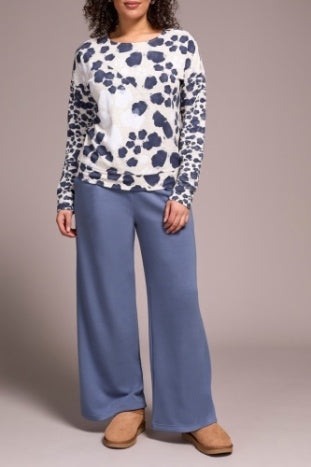 Long Sleeve Crew Knit Top – Navy & Cream