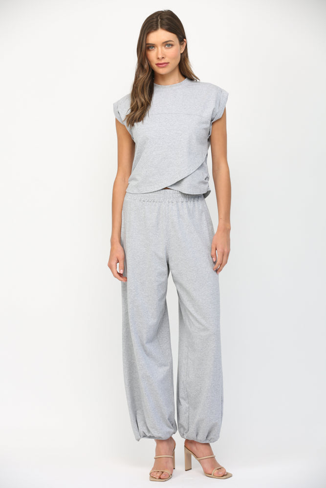 OVERLAP HEMLINE DETAIL CUFFED CAP SLV JERSEY TOP