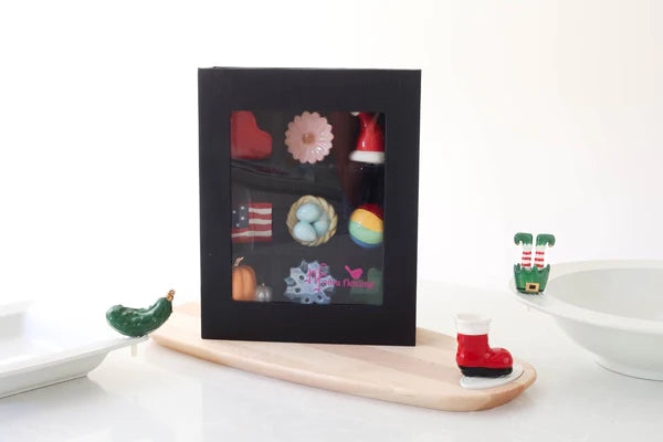 nora fleming mini elf feet - jingle toes