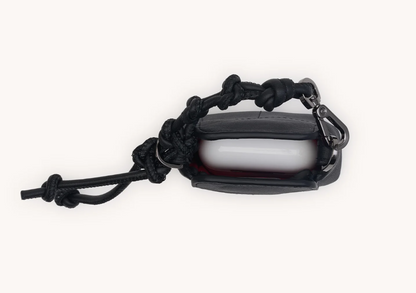 Mini B- Noir Smooth Raffia