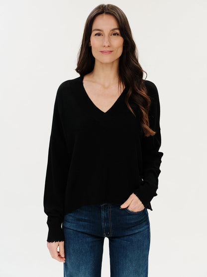 Six / Fifty Geneva | V-Neck Frayed Trim Sweater