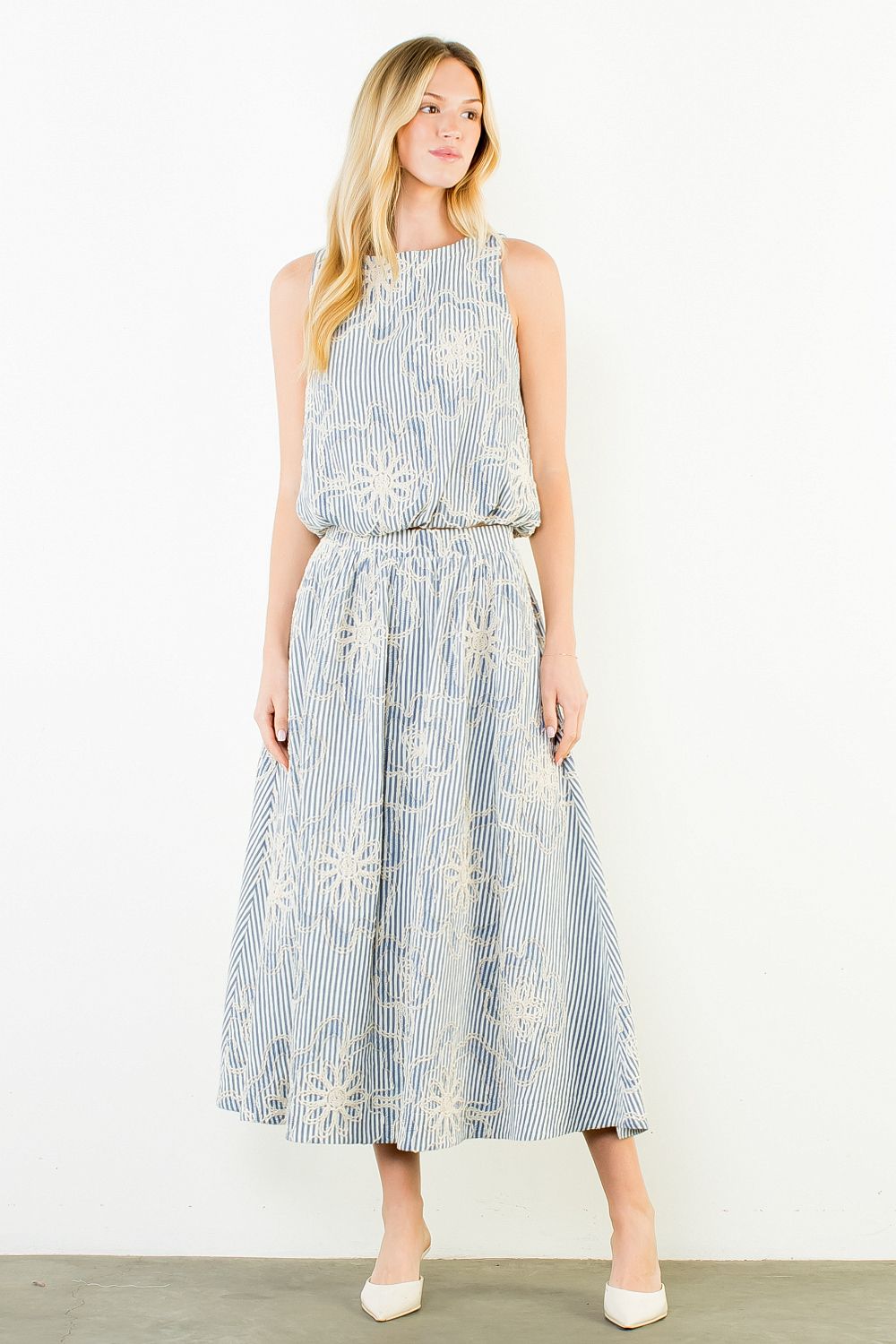 Floral Textured Embroidered Midi Skirt