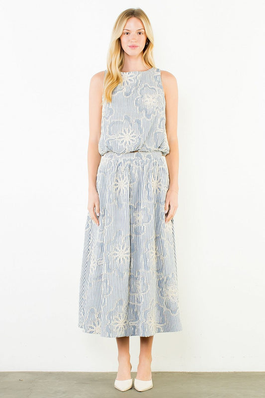 Floral Textured Embroidered Midi Skirt